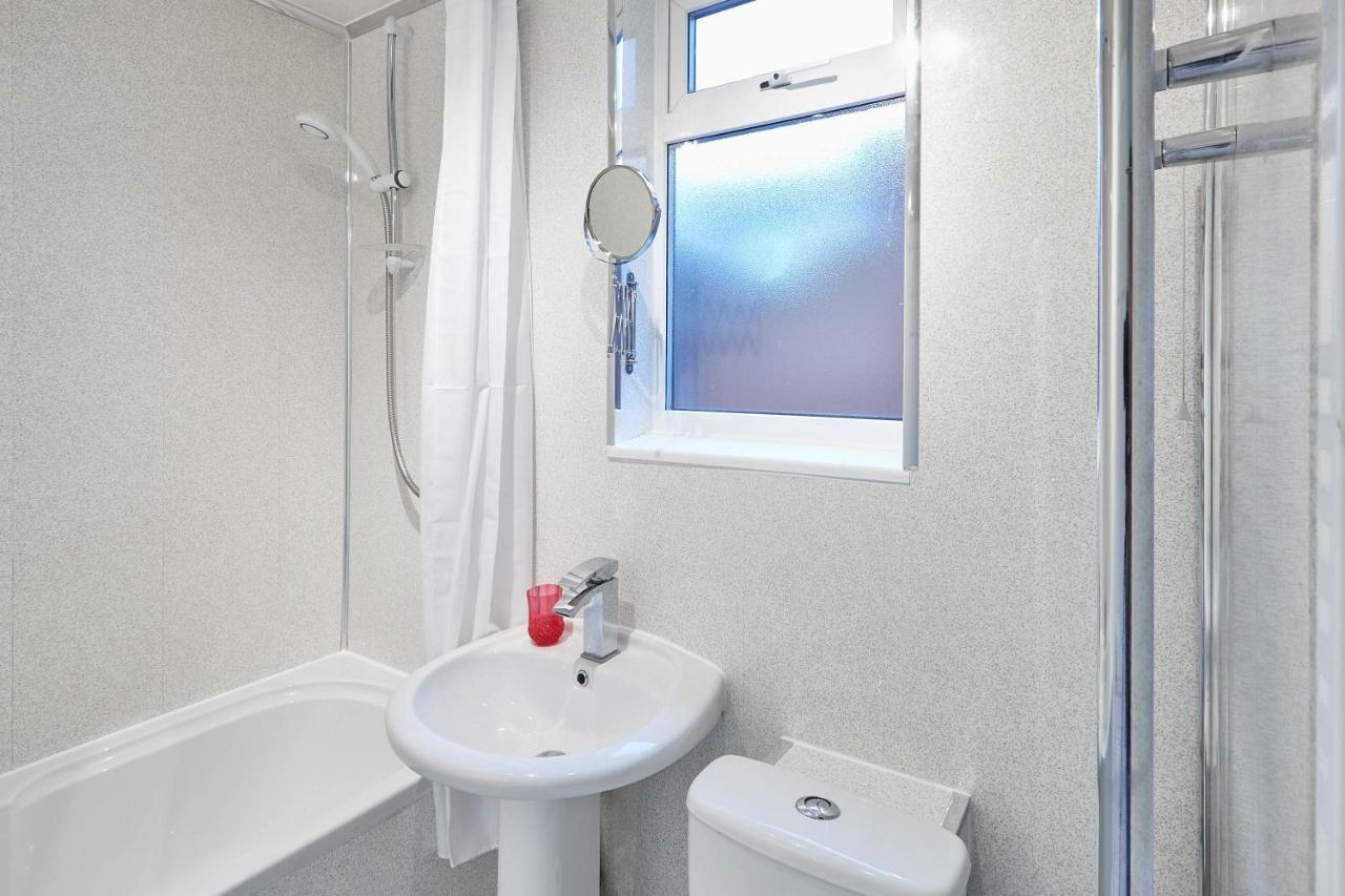 Eskdale House By Horizon Stays Darlington  Ngoại thất bức ảnh